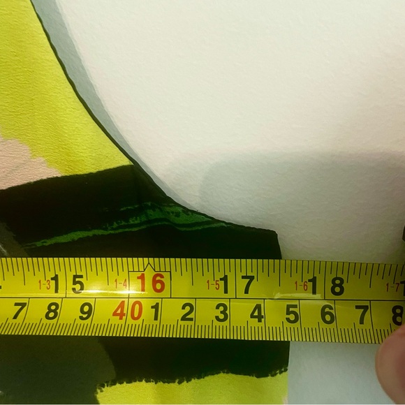 BANANA REPUBLIC Geometric Abstract T-Back Dressy Tank Top - Yellow Black Size S - Picture 8 of 8